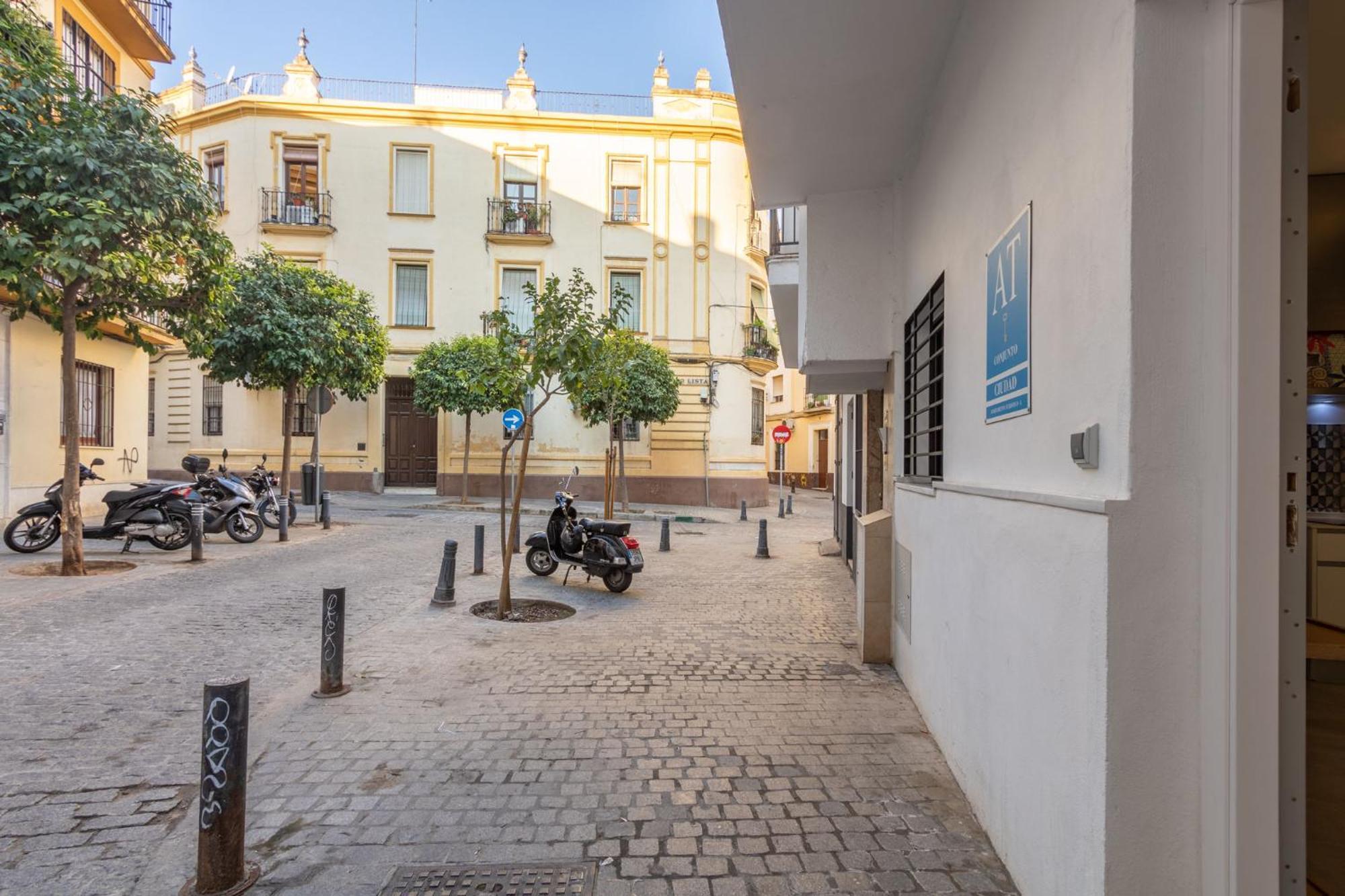 Nine O'Clock Castellar By Valcambre Daire Sevilla Dış mekan fotoğraf